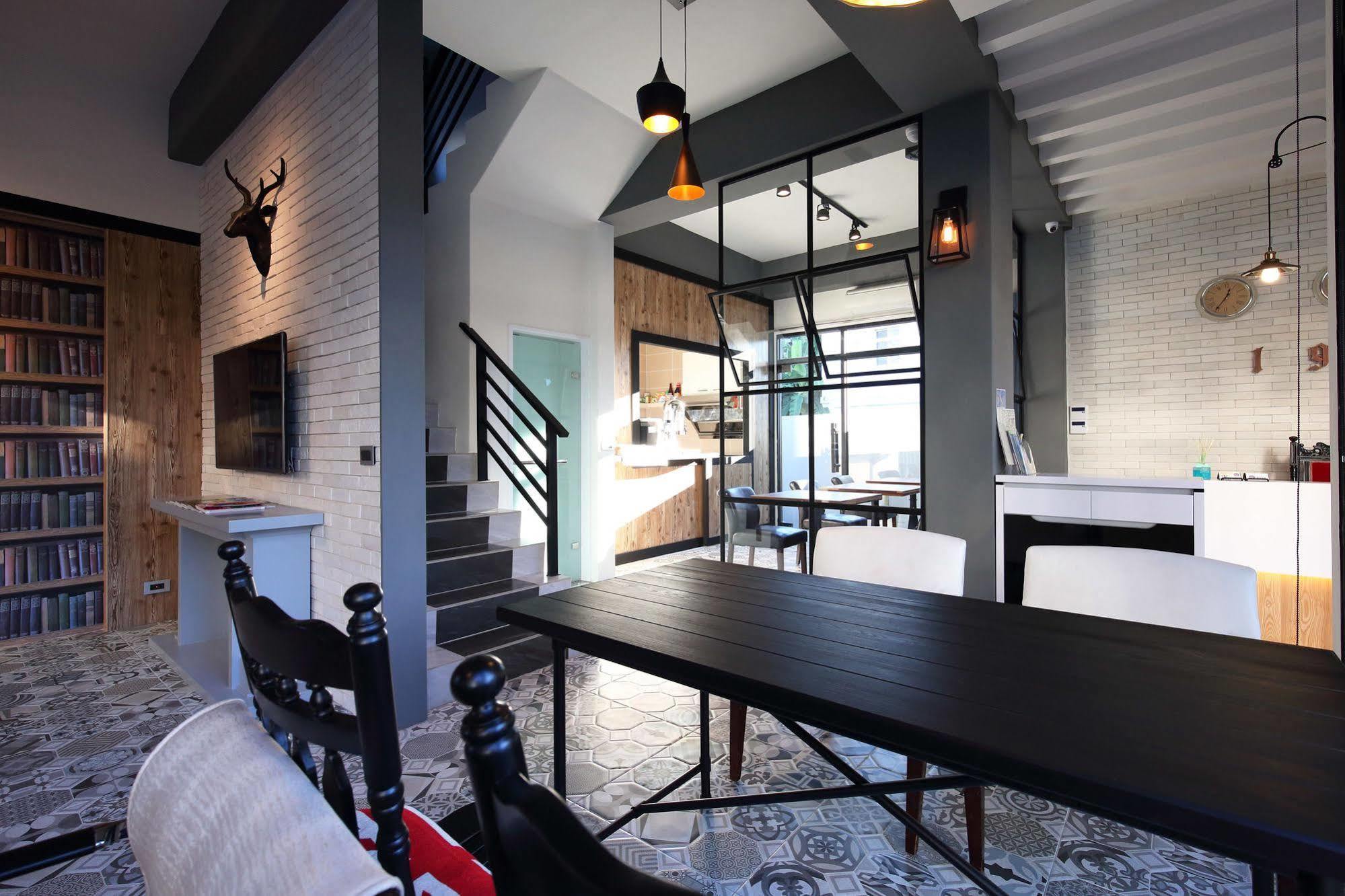 1999 B&B Hualien Extérieur photo